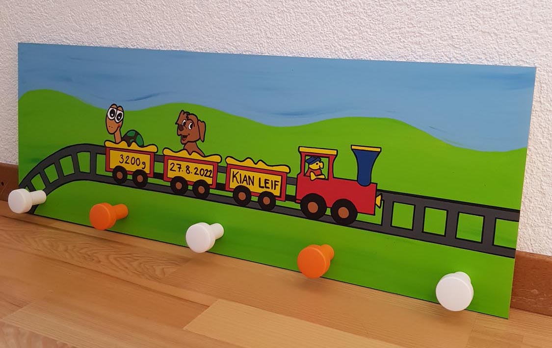 Handgemachte Kindergarderoben aus Bern - Zug, Eisenbahn