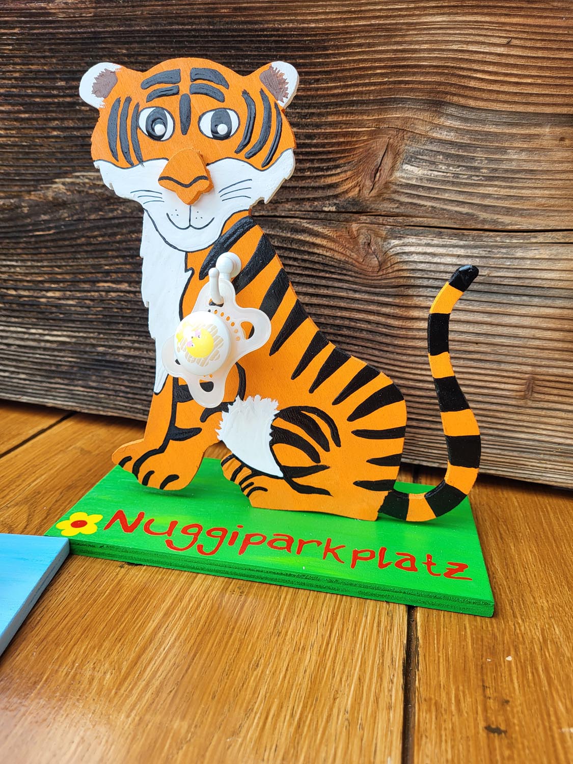 Handgemachte Nuggiparkplätze aus Bern - Tiger