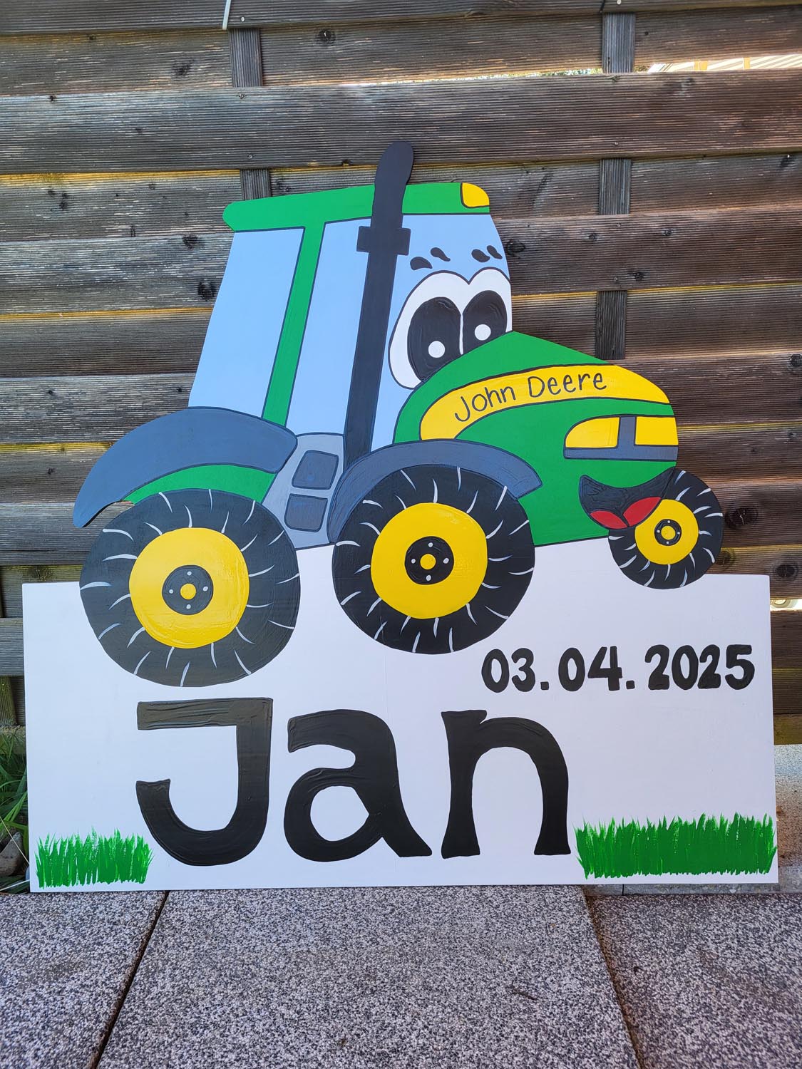 Handgemachte Geburtstafel aus Bern - Traktor