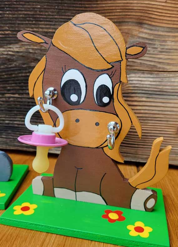 Handgemachte Nuggiparkplätze aus Bern - Pferd